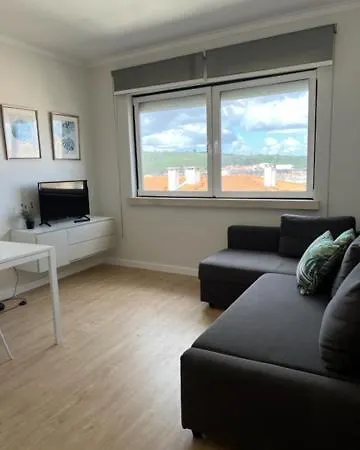 New Aqueduct View Romantic In Campolide - 2b Апартаменты